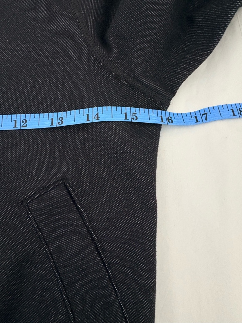 Lululemon Smocked Bomber Jacket Sz 2 Black Denim Slub EUC - Picture 9 of 9